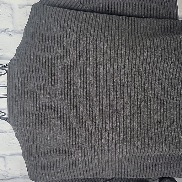 COLUMBIA Men's Black and Gray Striped Pullover Shirt Large - Picture 7 of 9
